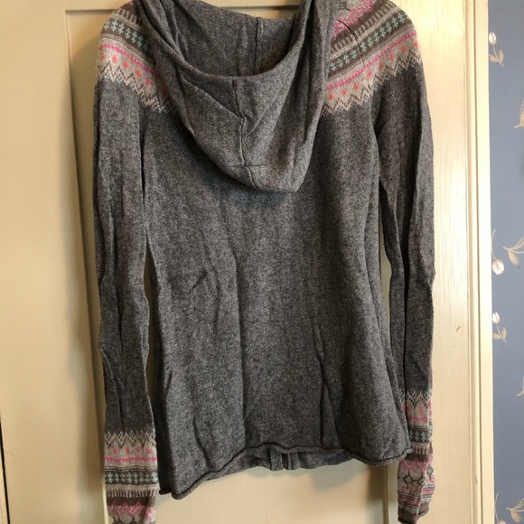 H&M Sweater Hoodie - Picture 6 of 6